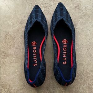 Rothys The Point Indigo Gingham Flat. Size 7 (retired style)